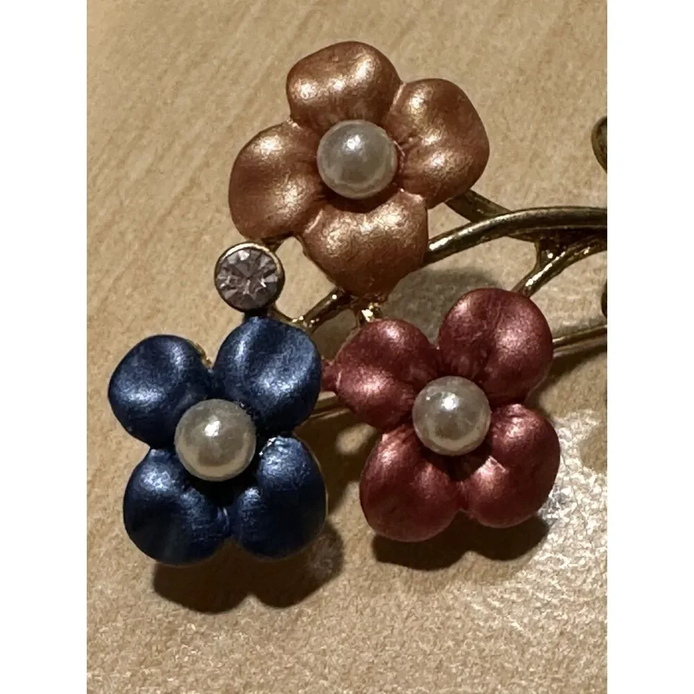 Vintage Gold Tone Multicolor Flower Spray Brooch Pin Pearl Accent Bow Accent